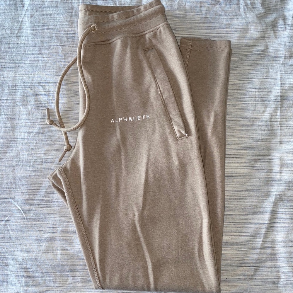 Alphalete Joggers